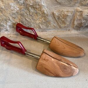 Vintage Florsheim Shoe Keepers Rochester Shoe Tree Co Red Split Toe #4 Cedar